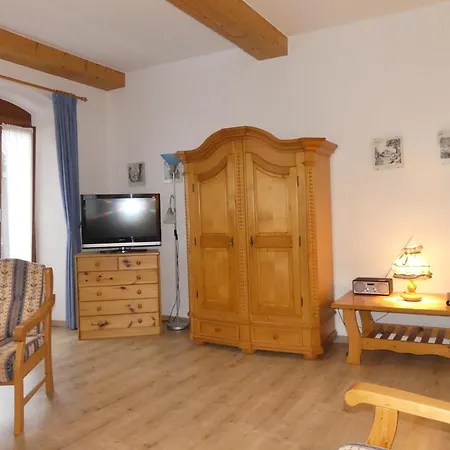 Haus Spornitz Ferienwohnung Mittenwald Exterior photo