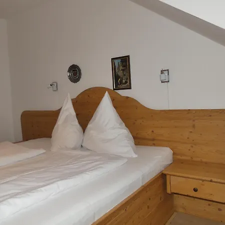 Haus Spornitz Ferienwohnung Mittenwald Exterior photo