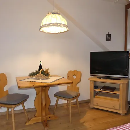 Haus Spornitz Ferienwohnung Mittenwald Exterior photo