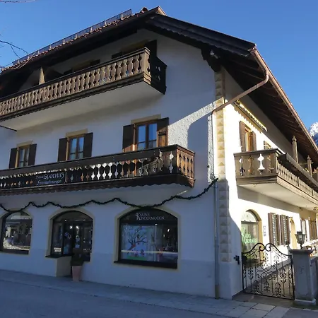 Haus Spornitz Ferienwohnung Mittenwald Exterior photo