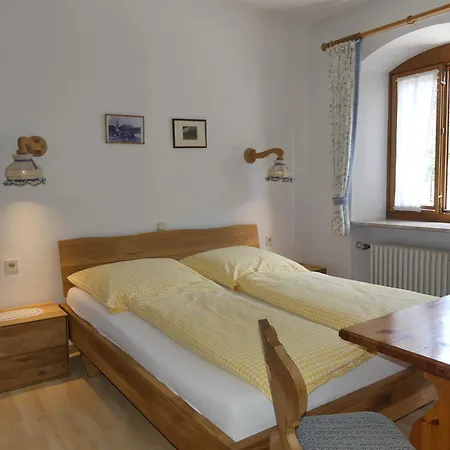 Haus Spornitz Ferienwohnung Mittenwald Exterior photo